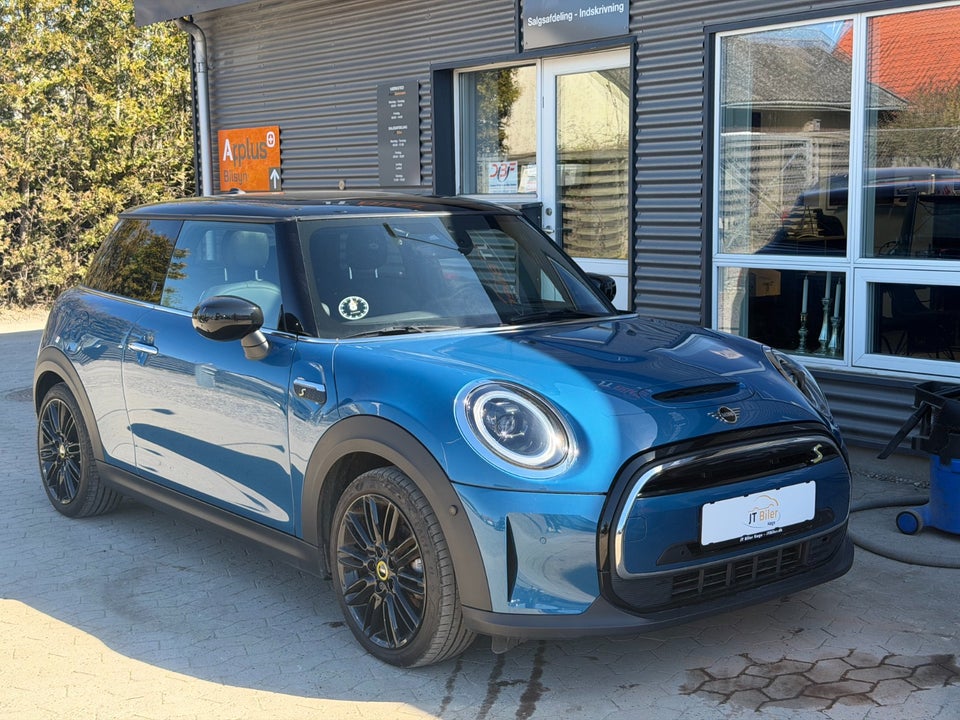 MINI Cooper SE Maximise 3d