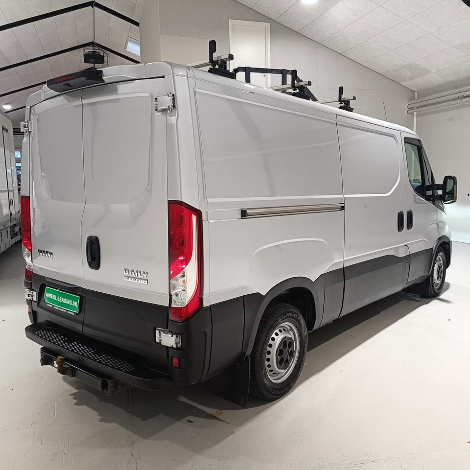 Iveco Daily 2,3 35S16 9m³ Van AG8