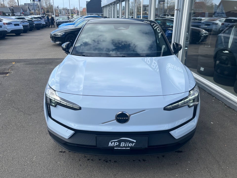 Volvo EX30 Extended Range Ultra 5d
