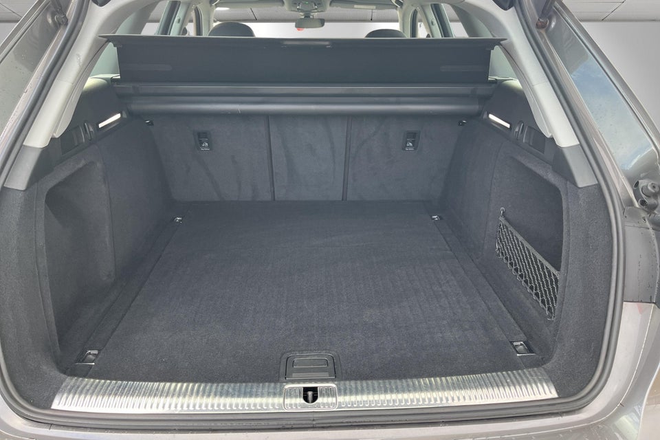 Audi A4 40 TFSi Advanced Prestige Tour plus Avant S-tr. 5d