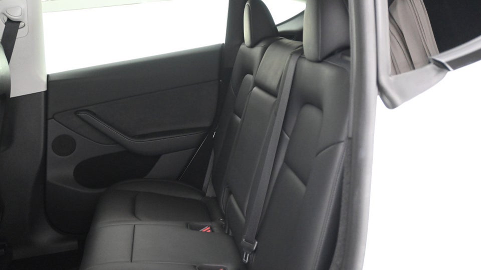 Tesla Model Y Long Range AWD 5d