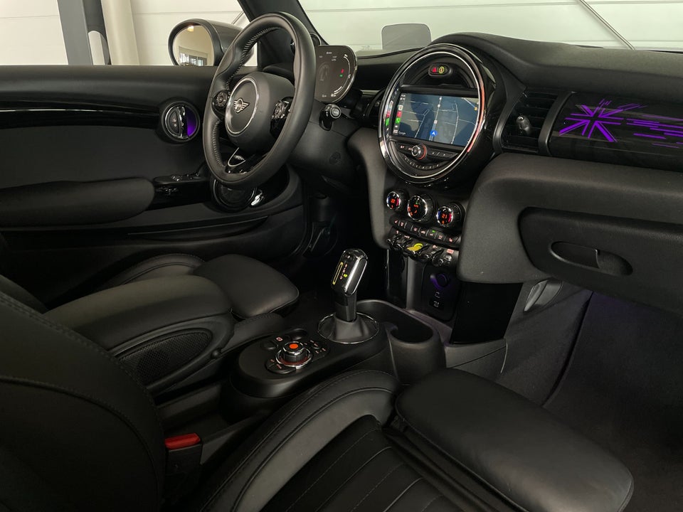 MINI Cooper SE Maximise 3d