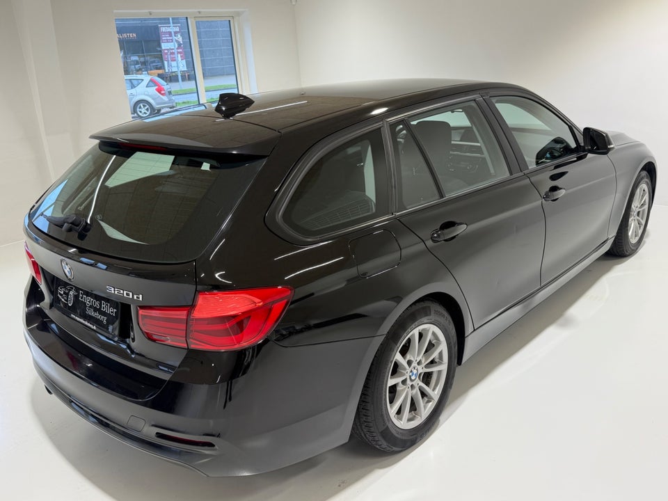 BMW 320d 2,0 Touring Advantage aut. 5d