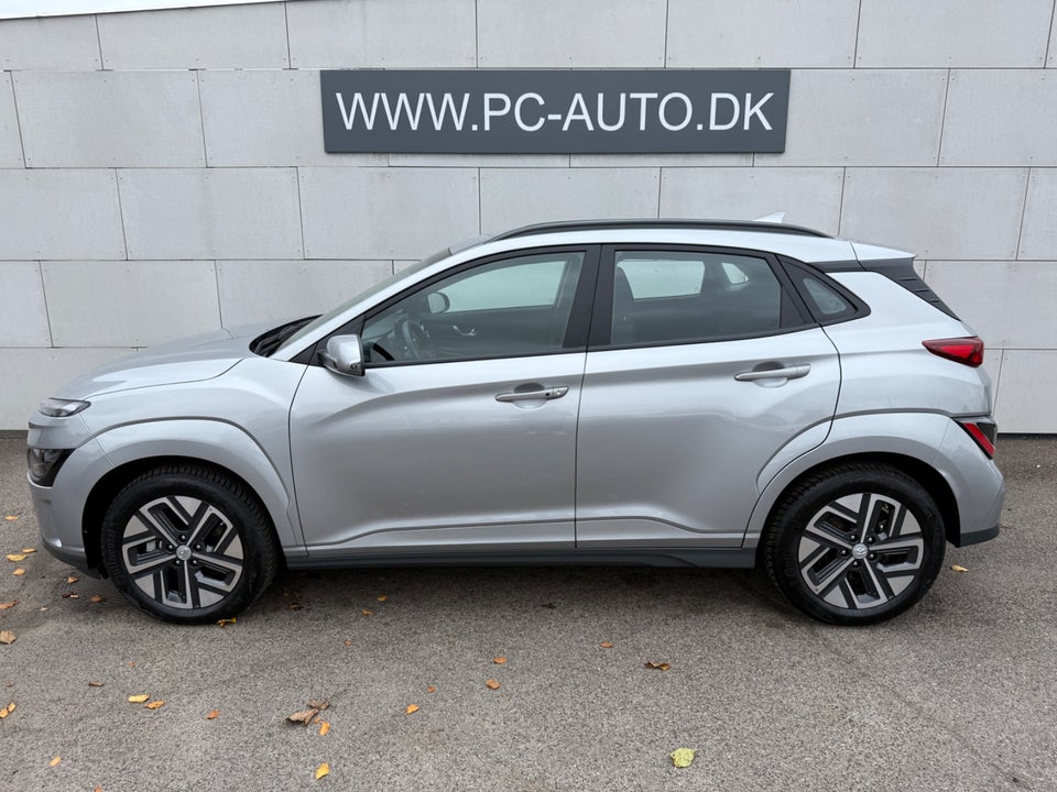 Hyundai Kona 39 EV Essential 5d