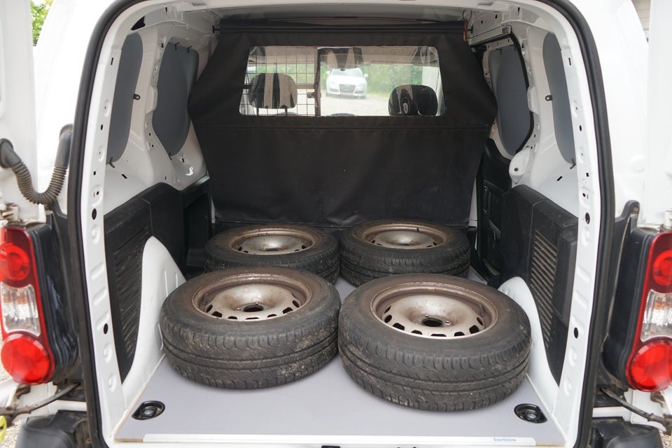 Peugeot Partner 1,6 BlueHDi 75 L1 Van 4d