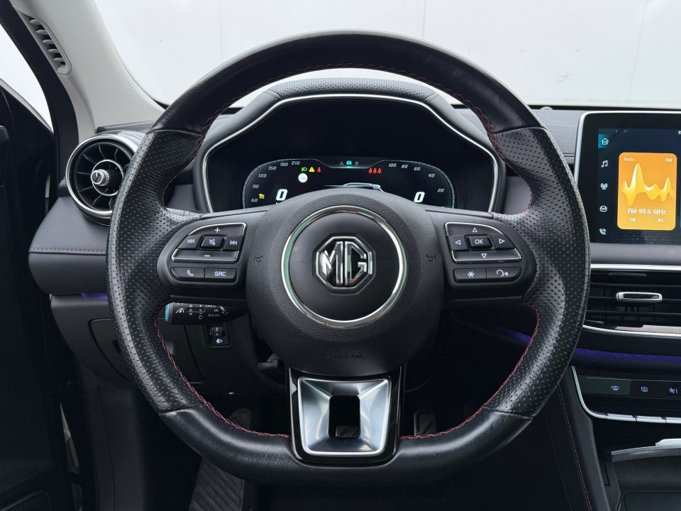 MG EHS 1,5 PHEV Luxury 5d