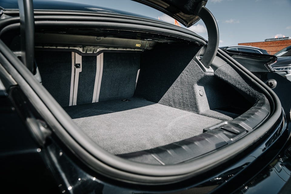 Porsche Taycan 4d