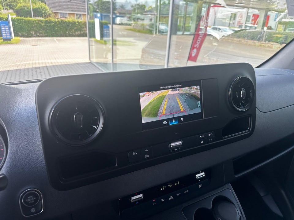Mercedes Sprinter 317 2,0 CDi A2 Kassevogn aut. RWD
