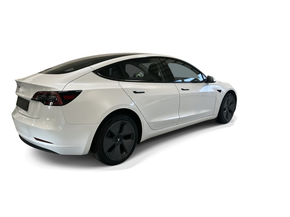 Tesla Model 3 Long Range RWD 4d