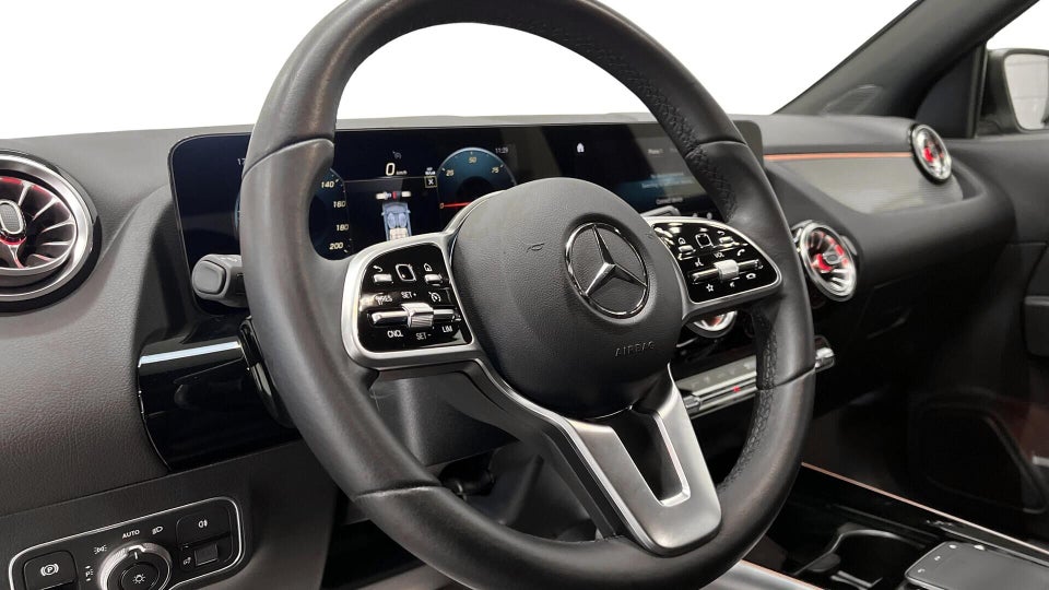 Mercedes EQA250+ Progressive 5d