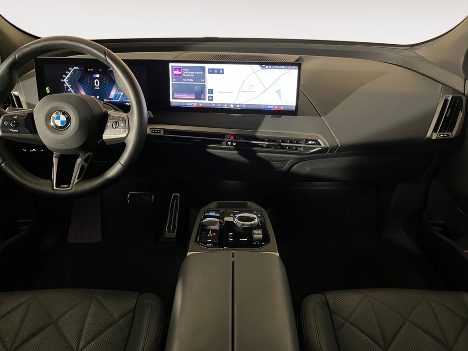 BMW iX xDrive60 Fully Charged 5d