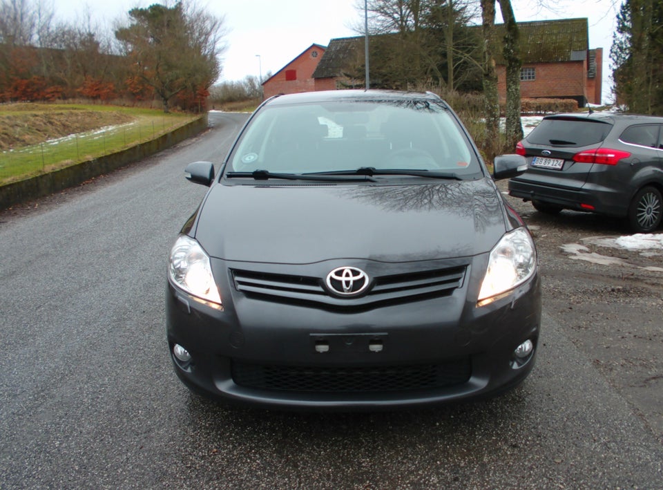 Toyota Auris 1,6 T2 5d