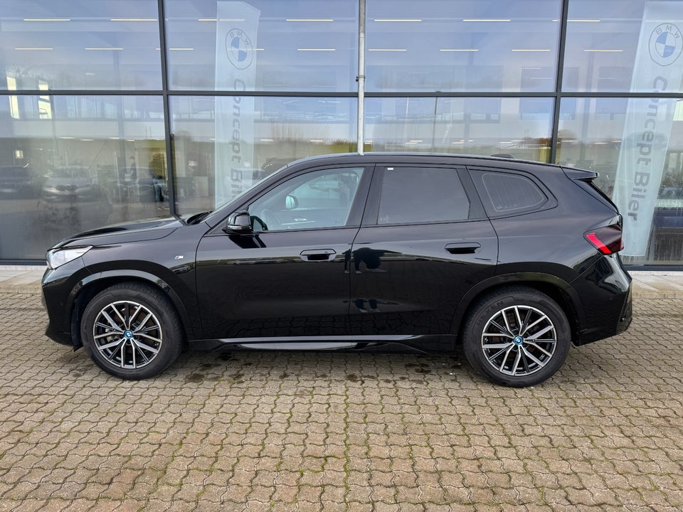 BMW iX1 xDrive30 M-Sport 5d