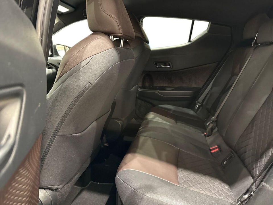 Toyota C-HR 1,8 Hybrid C-HIC CVT 5d