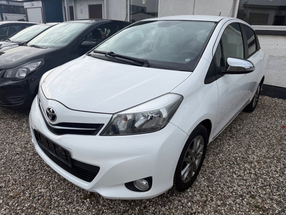Toyota Yaris 1,0 VVT-i T2 Style 5d