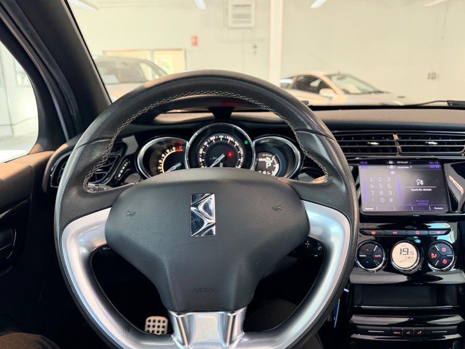 DS DS 3 1,2 PureTech 110 Style Cabrio EAT6 2d