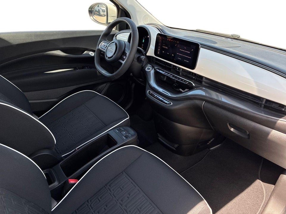 Fiat 500e 42 Icon Cabrio 2d