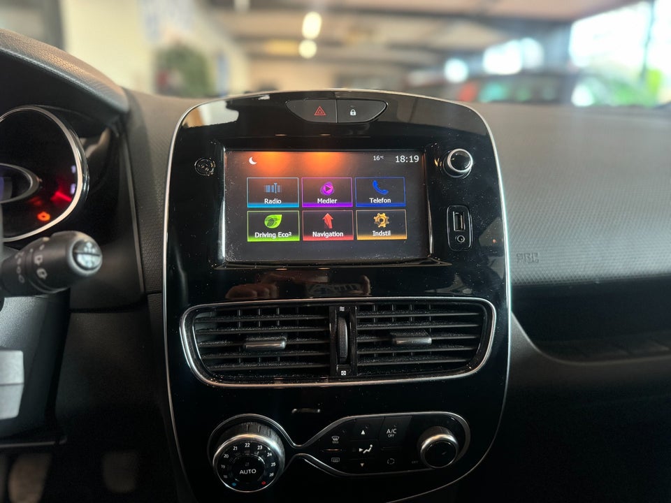 Renault Clio IV 0,9 TCe 90 Zen Sport Tourer 5d