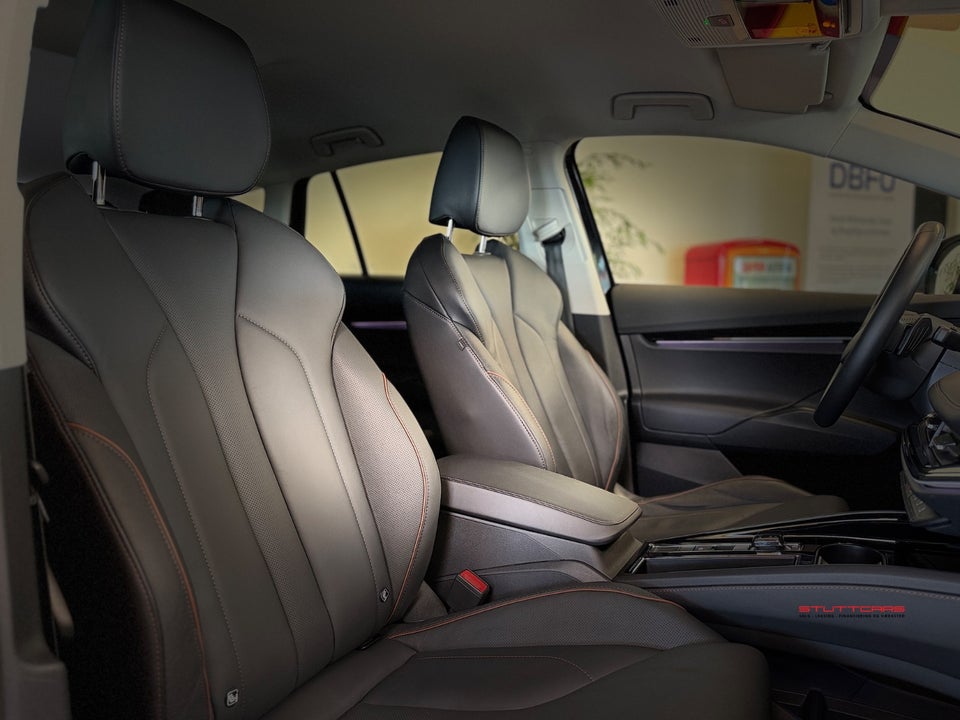 Skoda Enyaq 80 iV Suite 5d