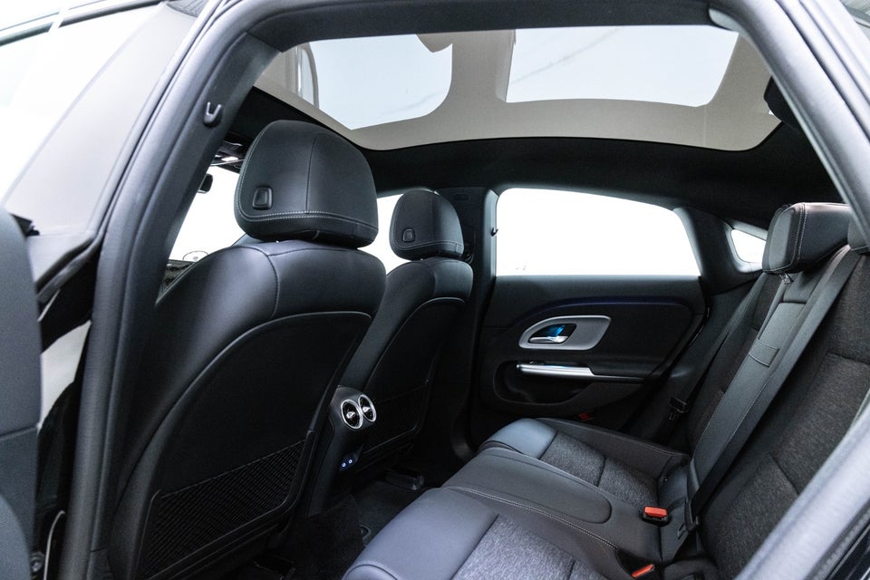 Mercedes CLA250+ EQ Progressive 4d