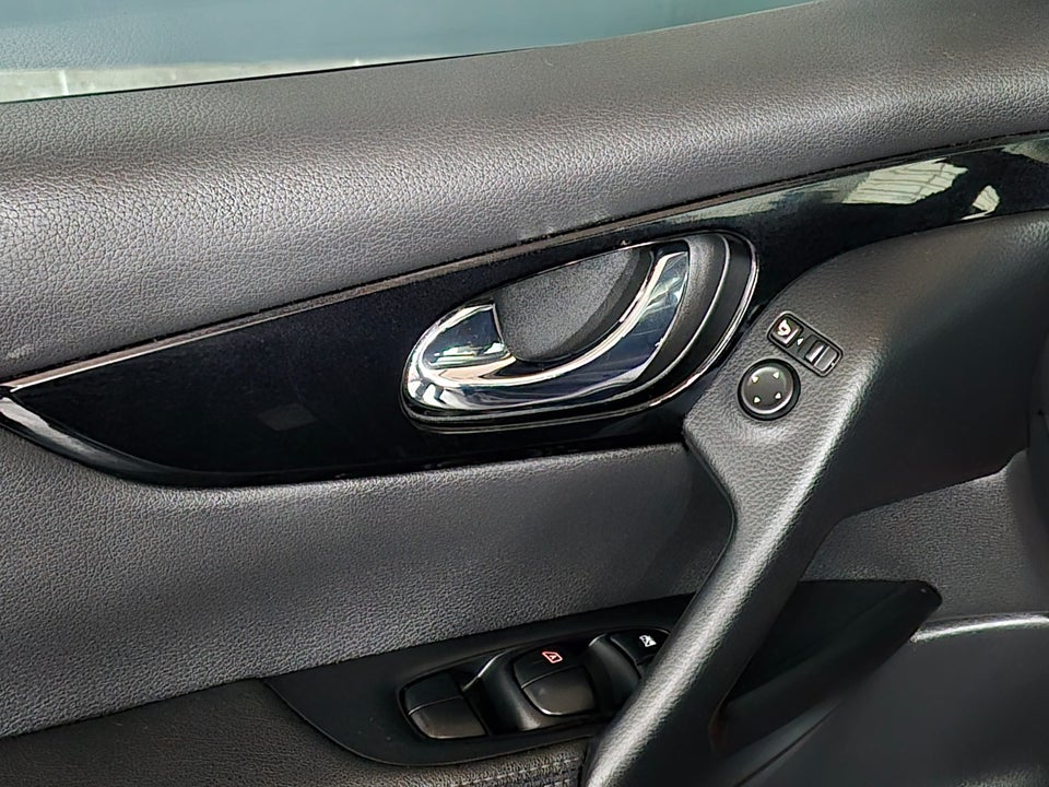 Nissan Qashqai 1,2 Dig-T 115 Tekna 5d