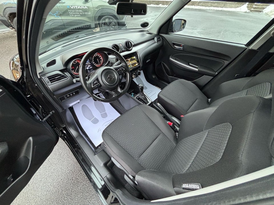 Suzuki Swift 1,2 mHybrid Exclusive CVT 5d