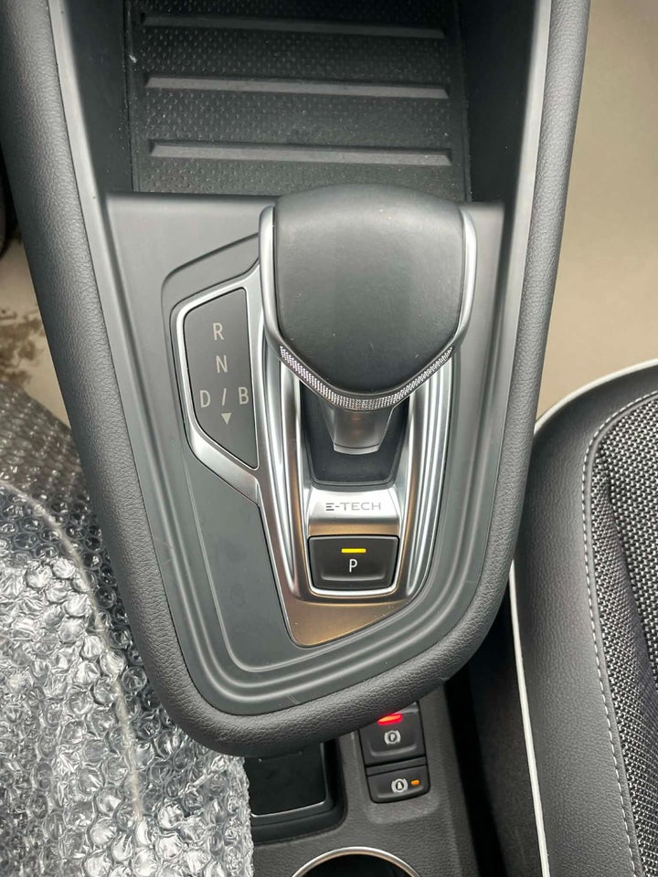 Renault Captur 1,6 E-Tech Intens 5d