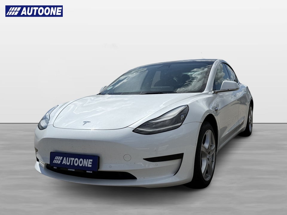 Tesla Model 3 Standard Range+ RWD 4d