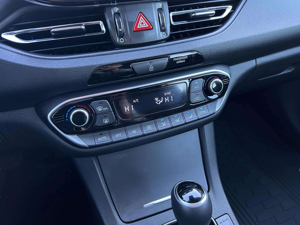 Hyundai i30 1,0 T-GDi Advanced DCT 5d