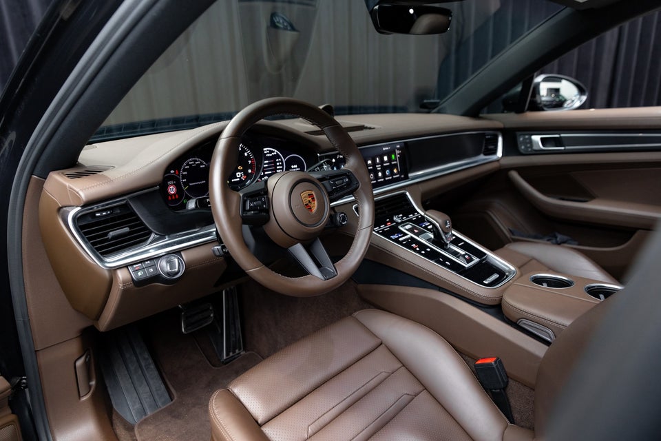 Porsche Panamera 4 2,9 E-Hybrid Platinum Edition PDK 5d