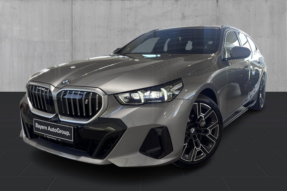 BMW i5 eDrive40 Touring Fully Charged 5d
