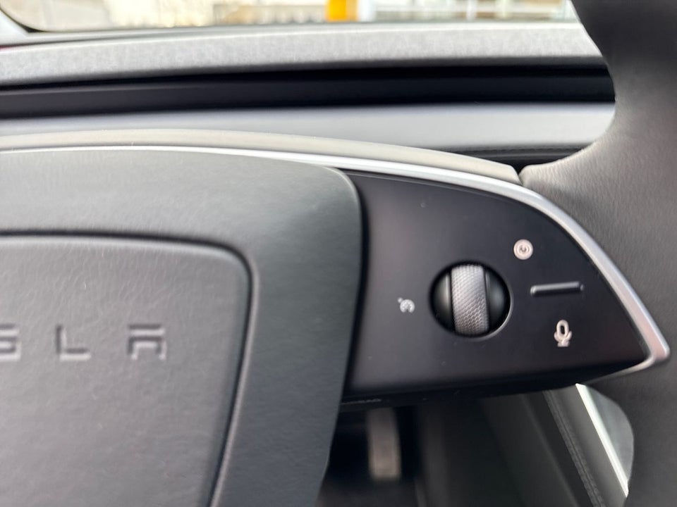 Tesla Model Y Long Range RWD 5d