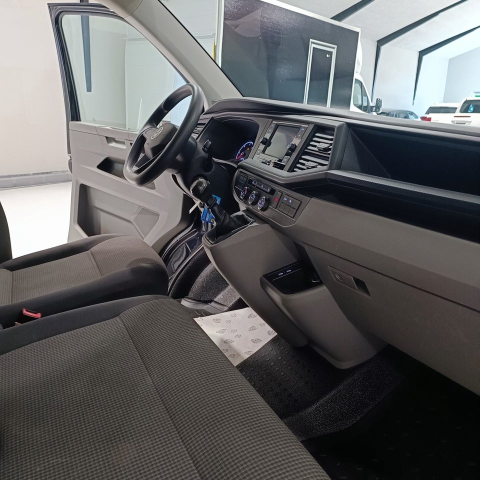 VW Transporter 2,0 TDi 150 Kassevogn lang