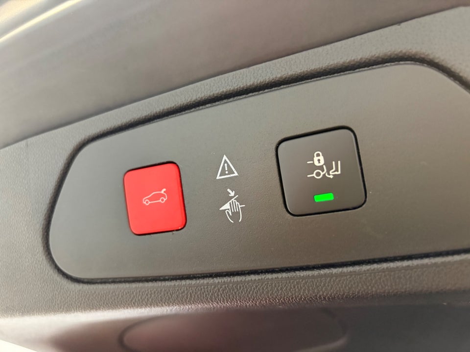 Opel Grandland X 1,6 Hybrid4 Ultimate aut. 5d