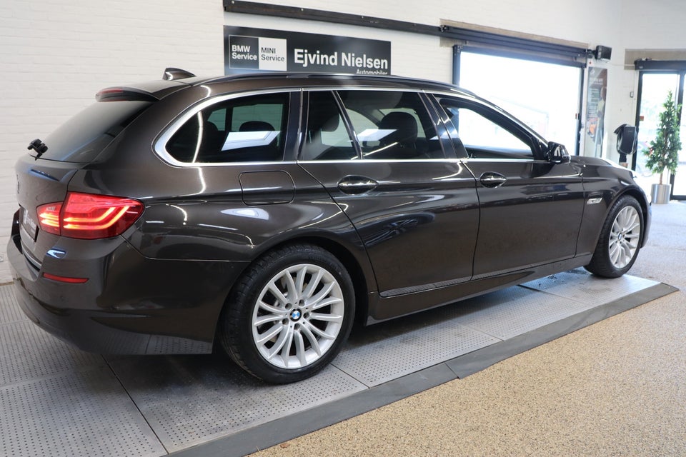 BMW 520d 2,0 Touring Luxury Line aut. 5d