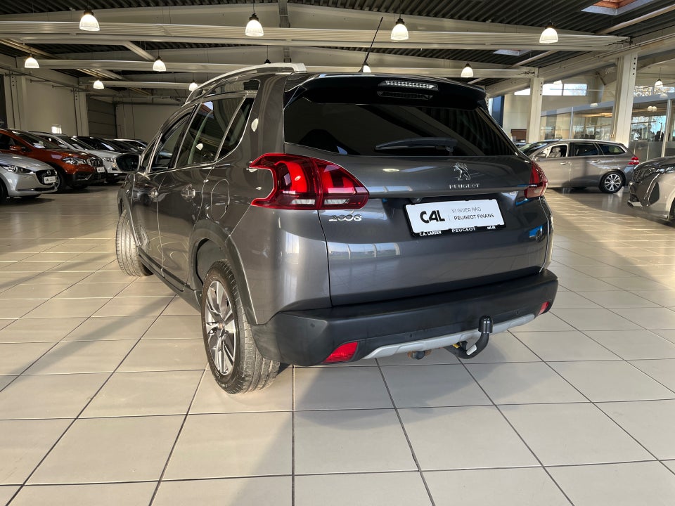 Peugeot 2008 1,5 BlueHDi 100 Allure Sky 5d