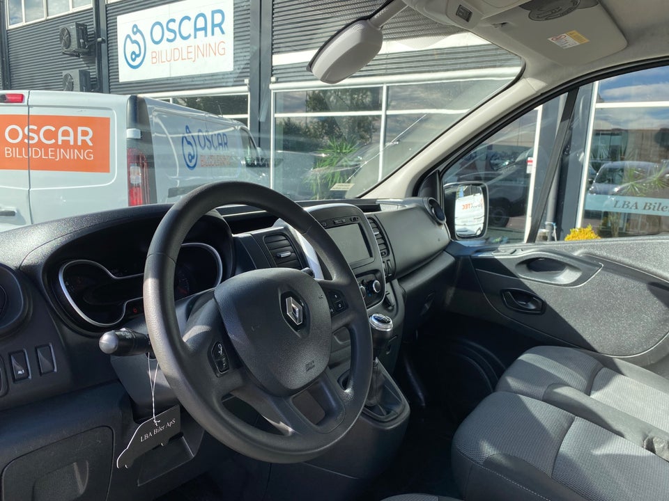 Renault Trafic T29 2,0 dCi 120 L2H1