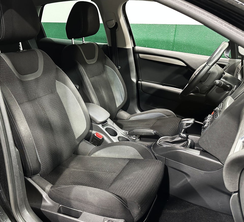 Citroën C4 1,6 BlueHDi 120 Feel Complet EAT6 5d