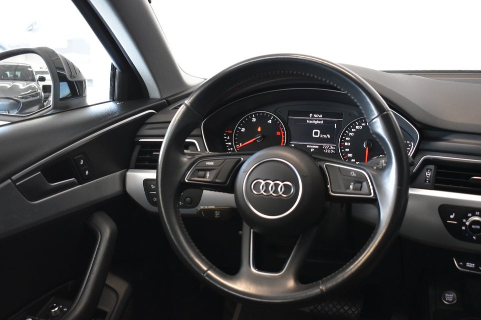 Audi A4 40 TDi Sport Avant S-tr. 5d