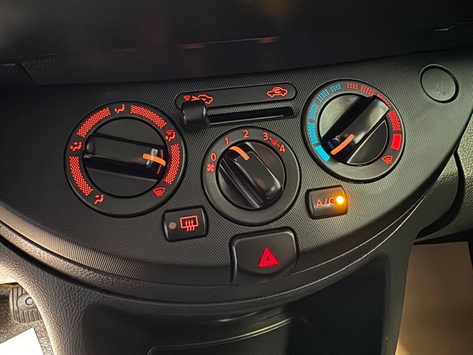 Nissan Note 1,5 dCi 86 Acenta 5d