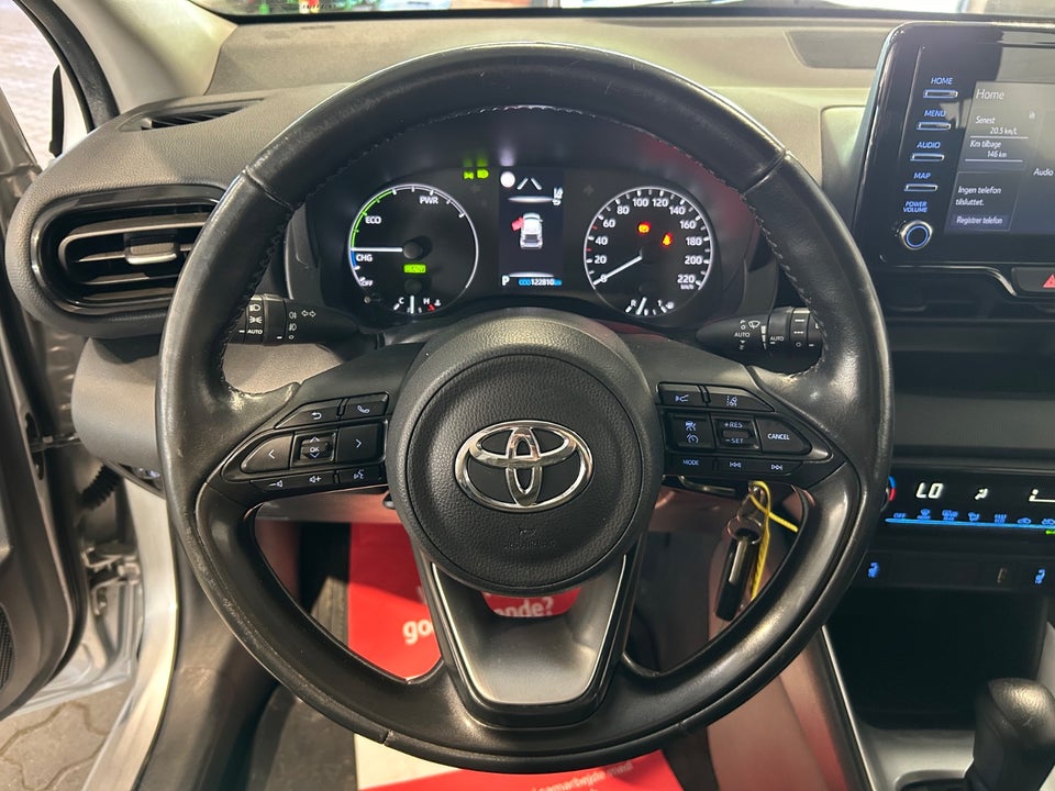 Toyota Yaris 1,5 Hybrid H3 e-CVT 5d