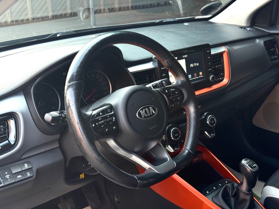 Kia Stonic 1,0 T-GDi Attraction+ 5d