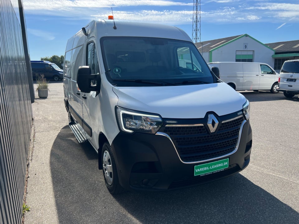 Renault Master IV T33 2,3 dCi 150 L2H2 Kassevogn