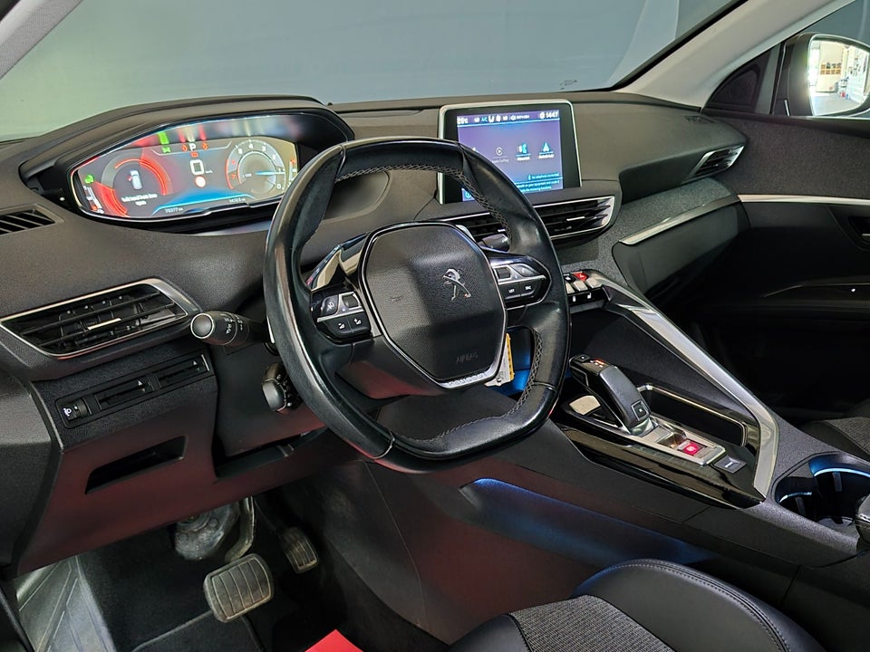 Peugeot 3008 1,2 e-THP 130 Allure EAT6 5d