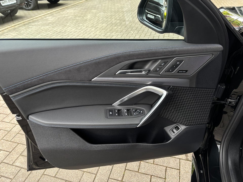 BMW iX2 eDrive20 Fully Charged M-Sport 5d