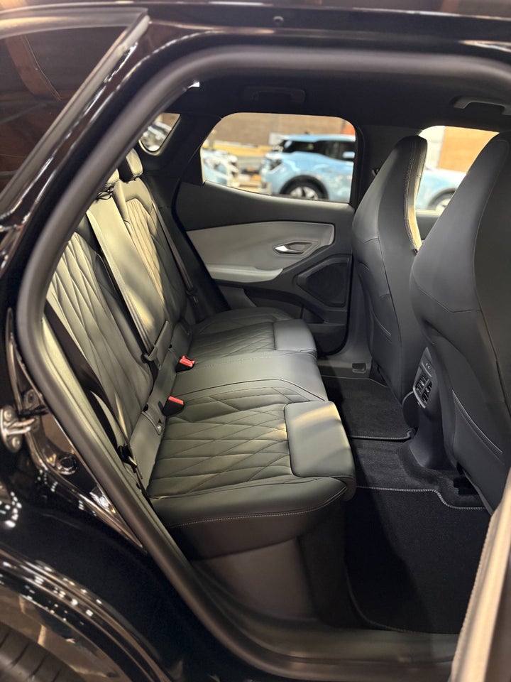 Ford Capri 79 Premium Extended Range AWD 5d