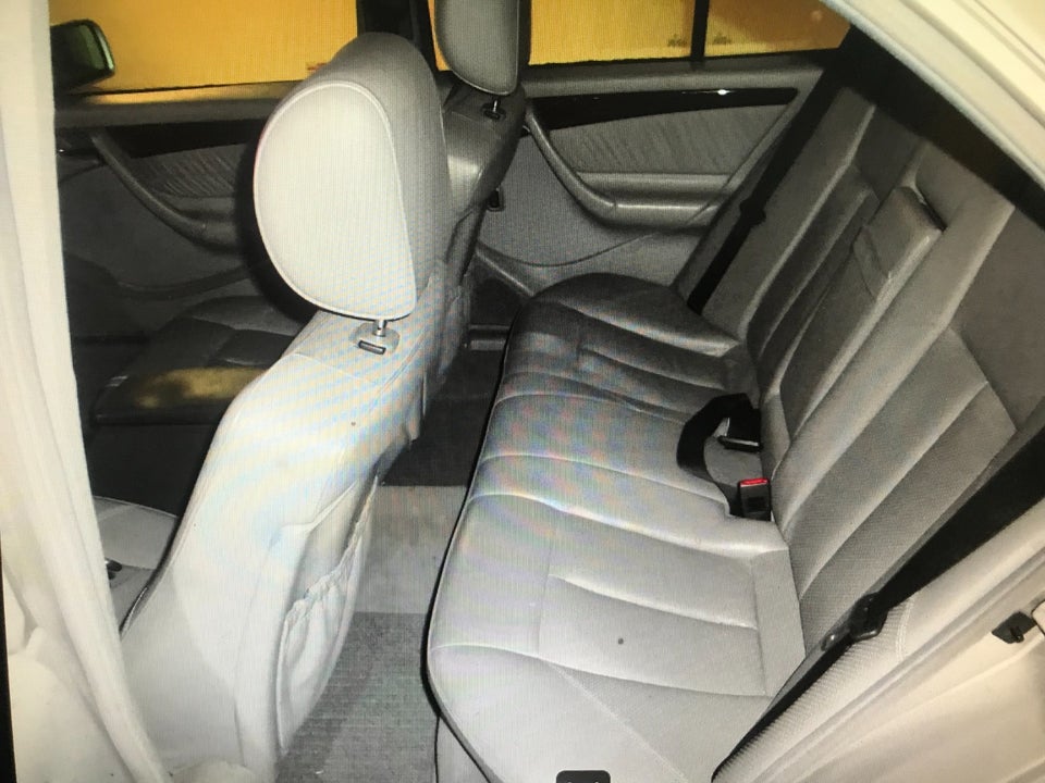 Mercedes C240 2,4 Elegance stc. aut. 5d
