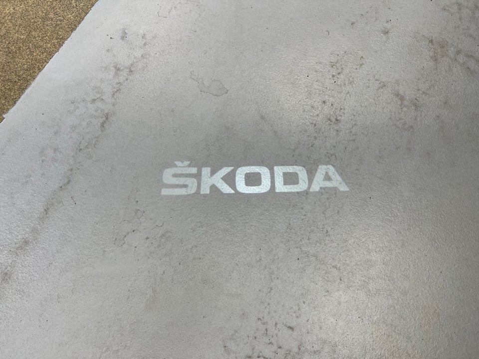 Skoda Octavia 2,0 TDi 150 Business Executive Combi DSG 5d