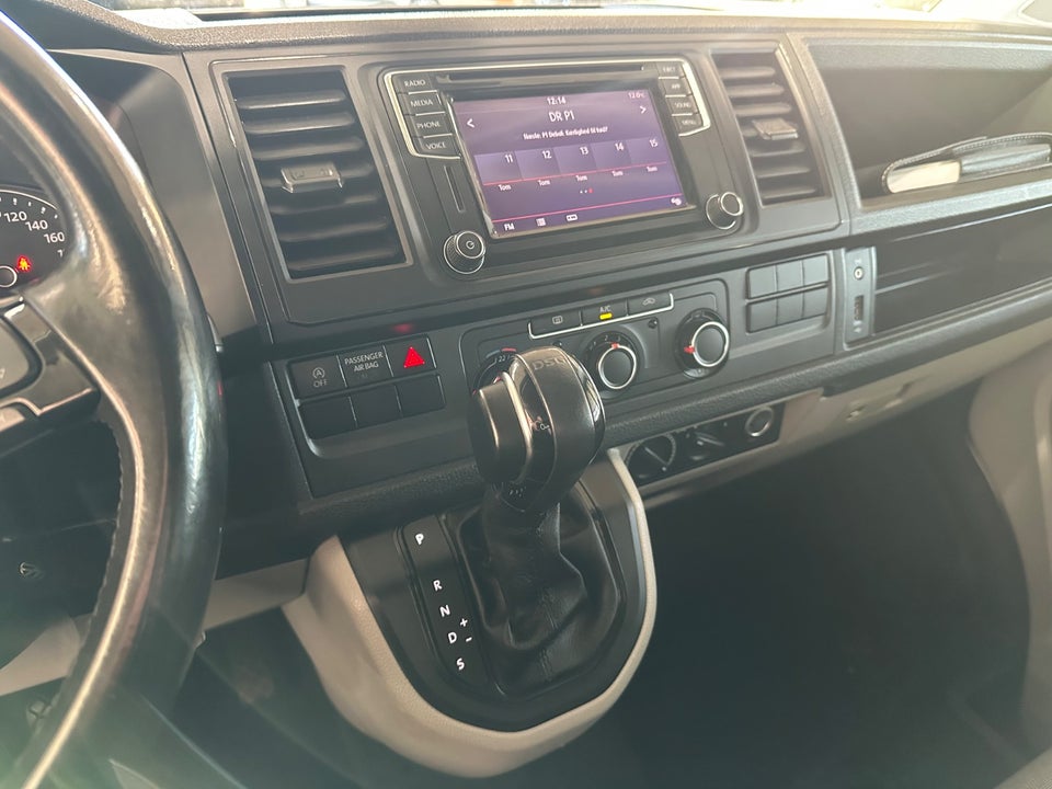 VW Transporter 2,0 TDi 150 Kassevogn DSG kort