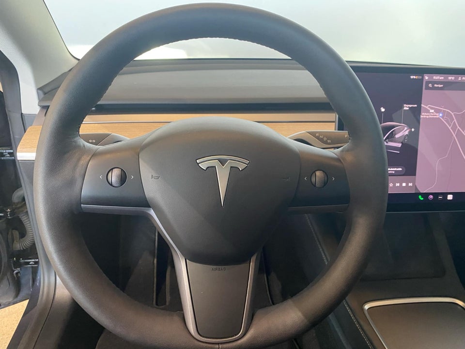 Tesla Model 3 Long Range AWD 4d